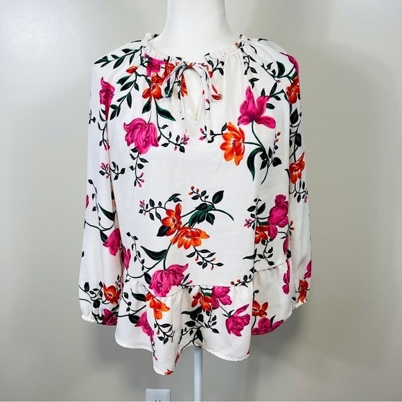 Old Navy Tops - Old Navy White w Pink Floral Swing Ruffle Hem Blouse - MEDIUM
